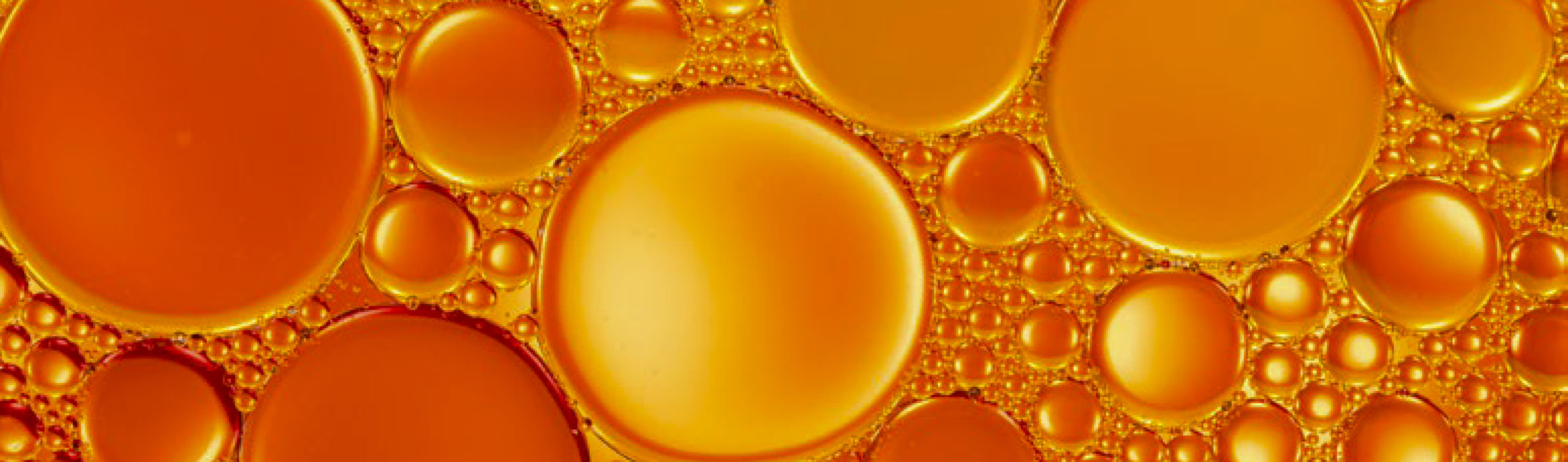 Citrus fruits grown in Sicily and Calabria , some varieties of fruit and oils come from medicinal plants grown in Africa, Greece, Turkey, Spain, Argentina and Brasil.